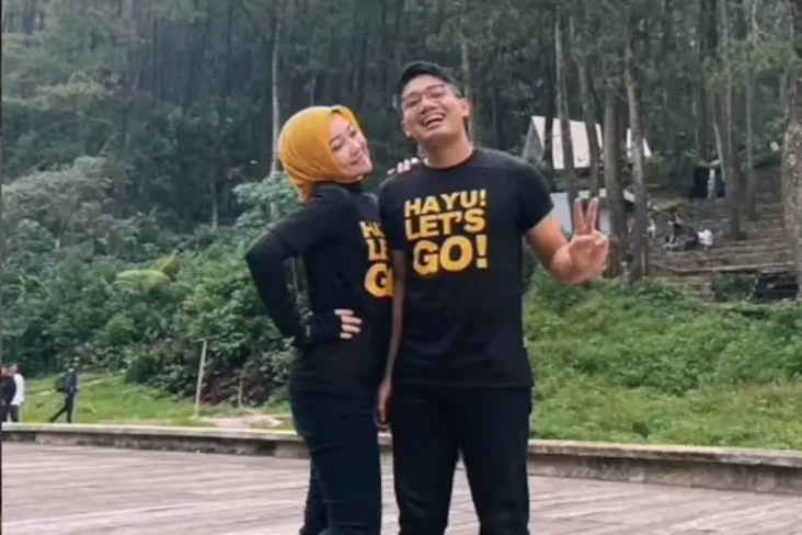 Istri Ridwan Kamil Tulis...