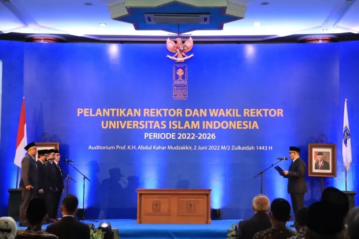 Priode Kedua, Prof....