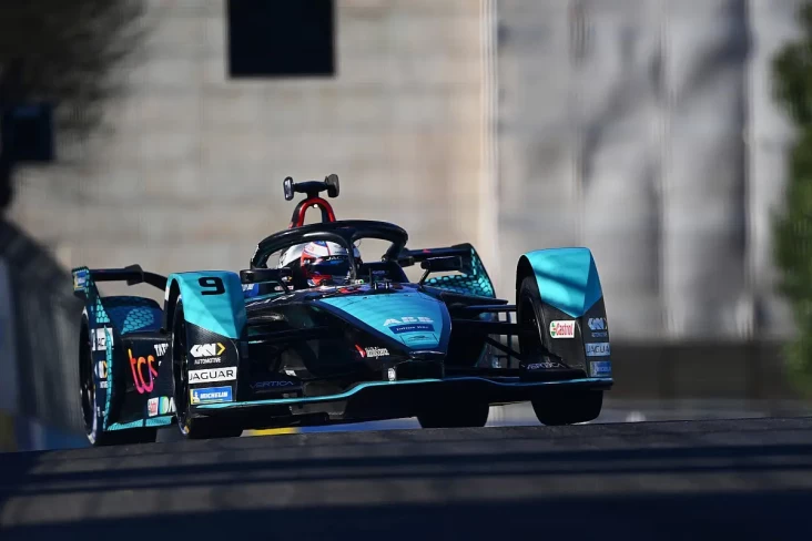 Sambut Formula E Jakarta,...
