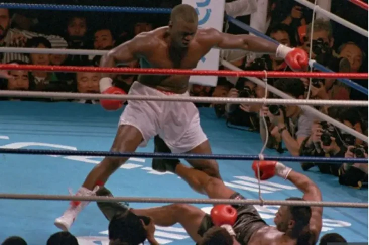 Geger Mike Tyson di-KO...