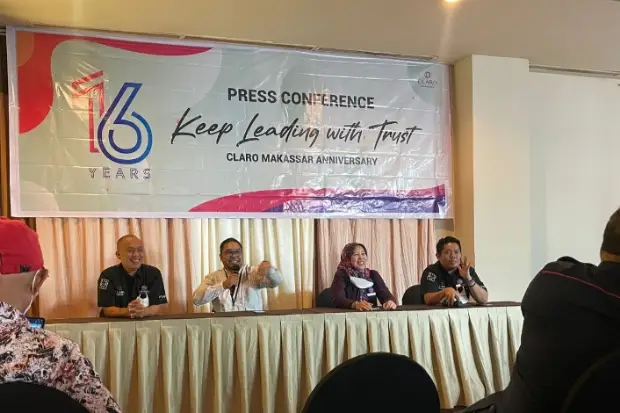 Rayakan HUT ke-16, Claro...