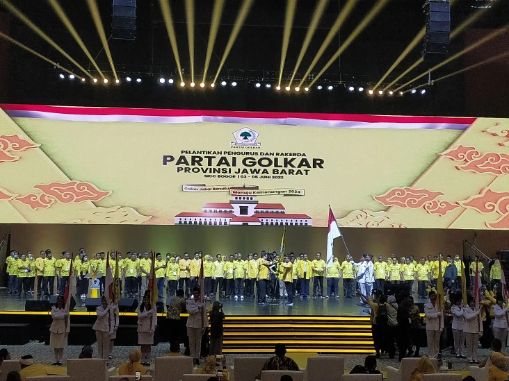 Dilantik Airlangga,...