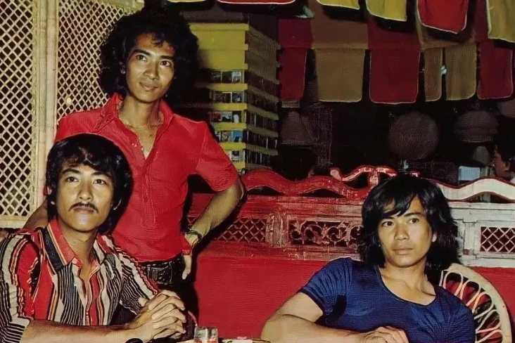 5 Band yang Memiliki...