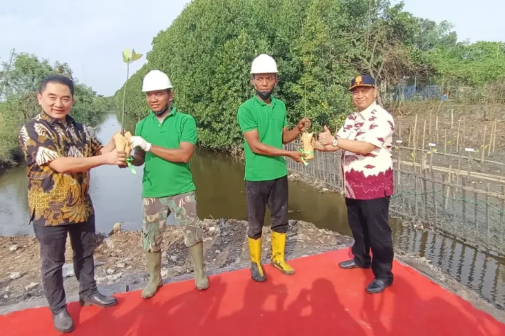 Cegah Kerusakan Lingkungan,...