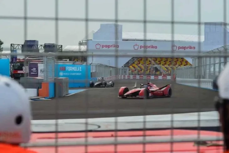 Formula E Gerakkan Kembali...