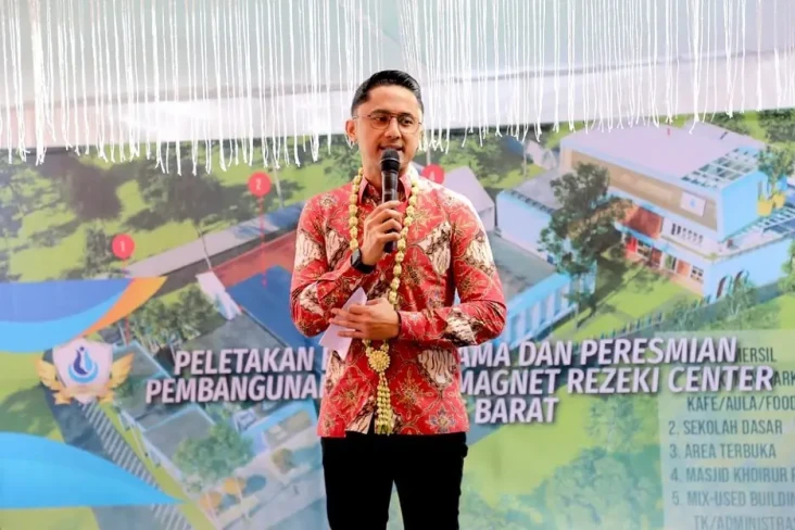 Hengky Kurniawan Unggah...