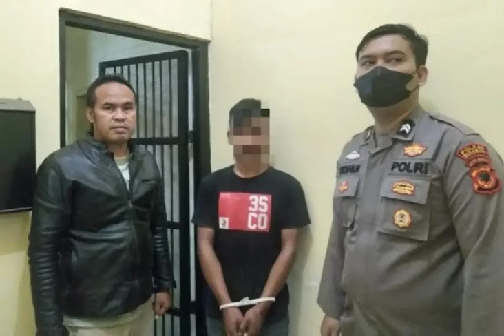 Heroik! Warga Nekat...
