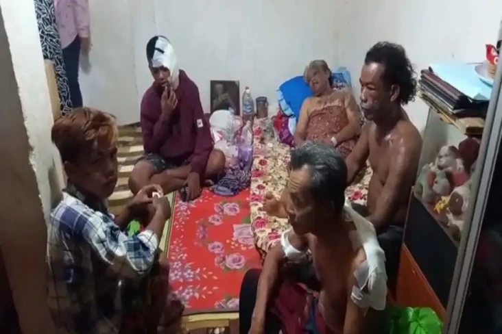 Brutal! 20 Orang Tak...