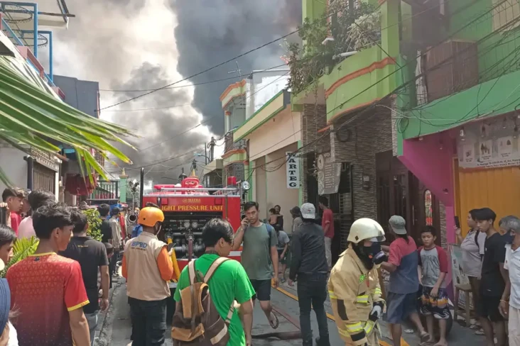 Kebakaran Hebat di Permukiman...