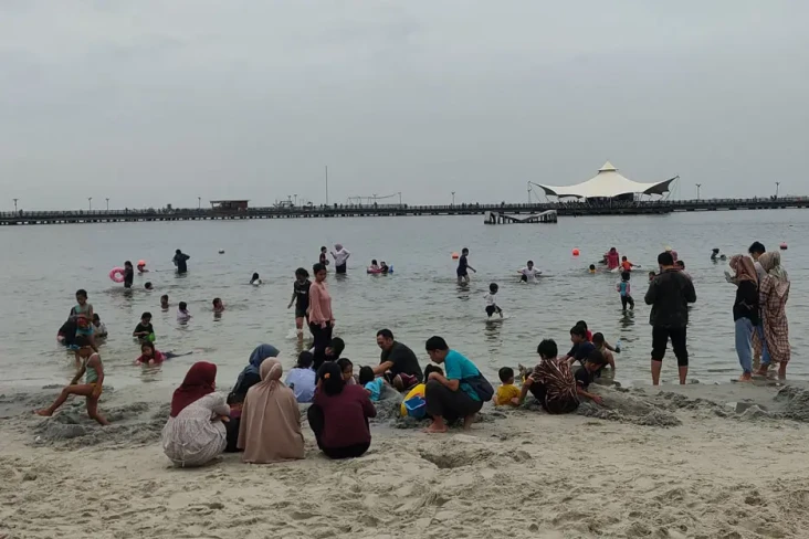Tak Seperti Biasa, Weekend...