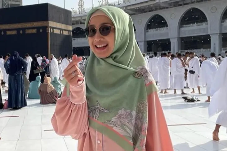 Nassar Ajak Kencan,...
