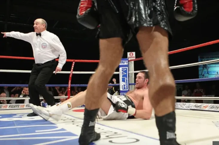 Geger Tyson Fury Dirobohkan...
