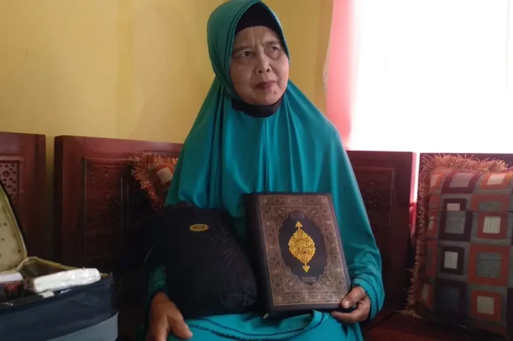 Kisah Tukah, Pembantu...