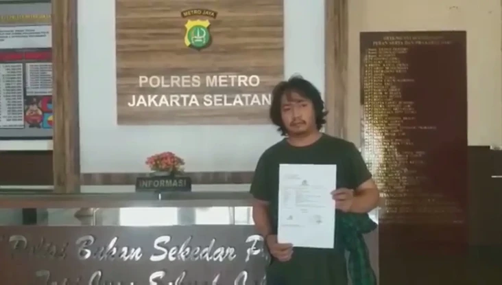 Dituduh Memesan Narkoba,...