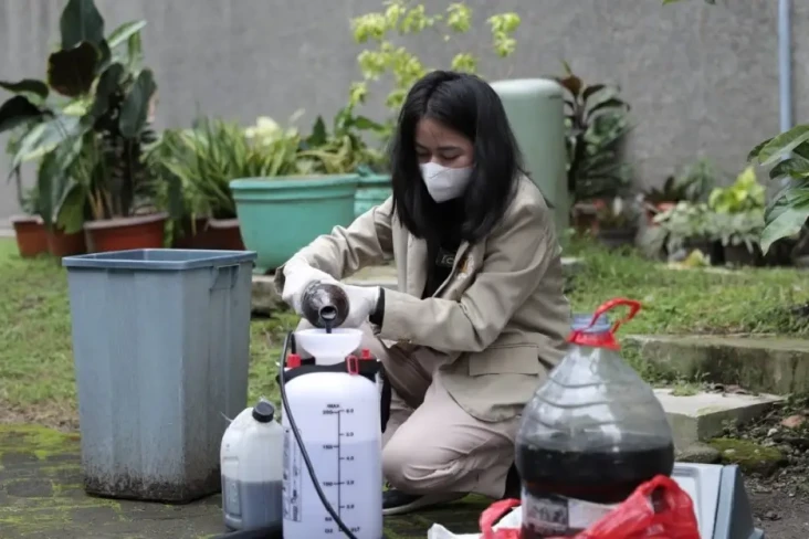 Mahasiswa UGM Olah Air...