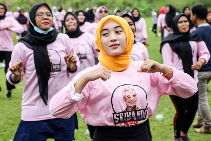 Ribuan Srikandi Senam...