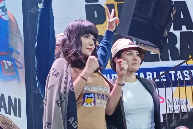 Putus Cinta Jelang Adu...