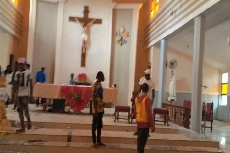 Gereja Katolik Ini Diserang...