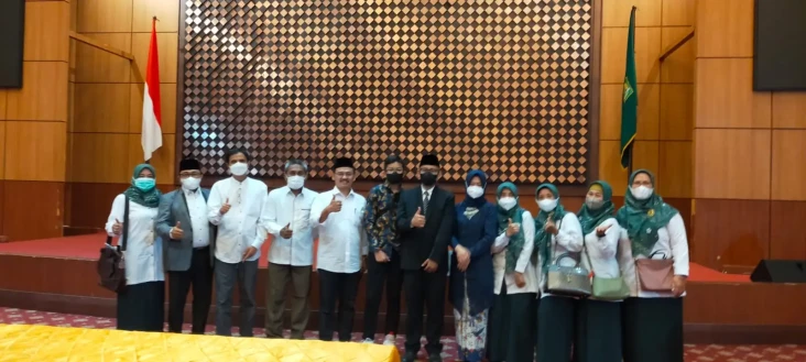 Gantikan Masdar Hilmy,...