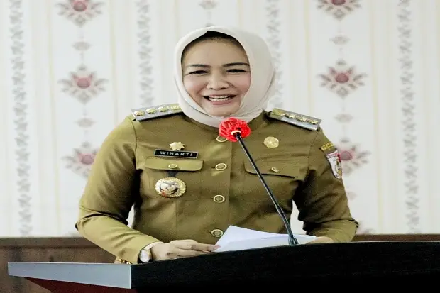Bupati Winarti Ikuti...