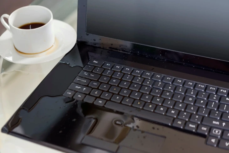 Lenovo Bakal Ganti Laptop...
