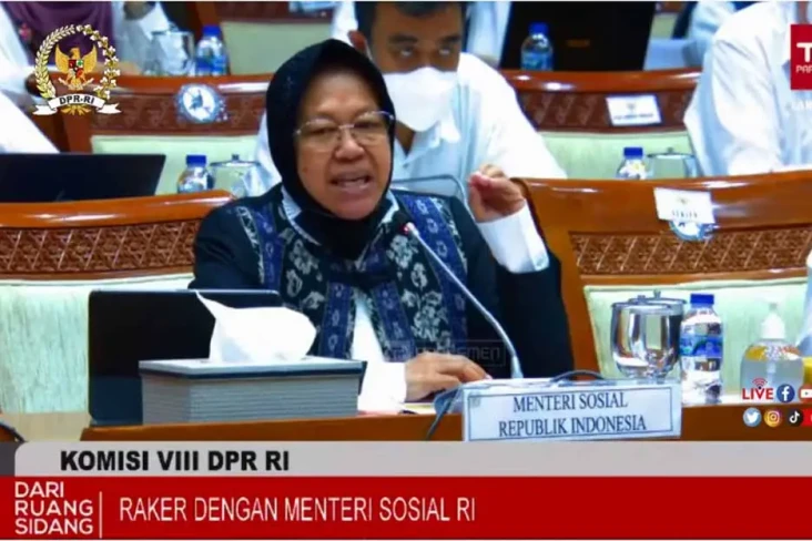 Mensos Risma Mengaku...