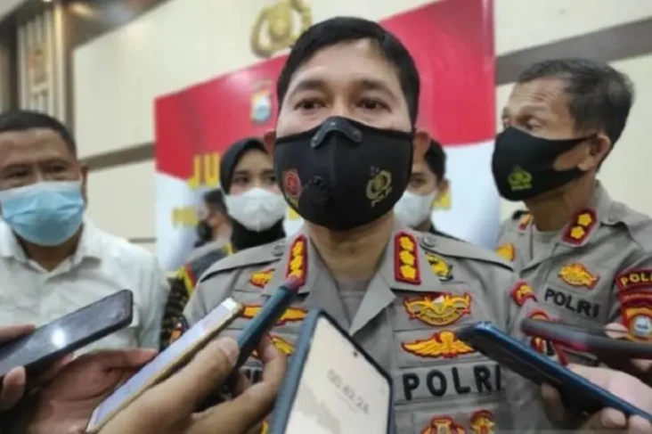 Polda Metro Tangkap...