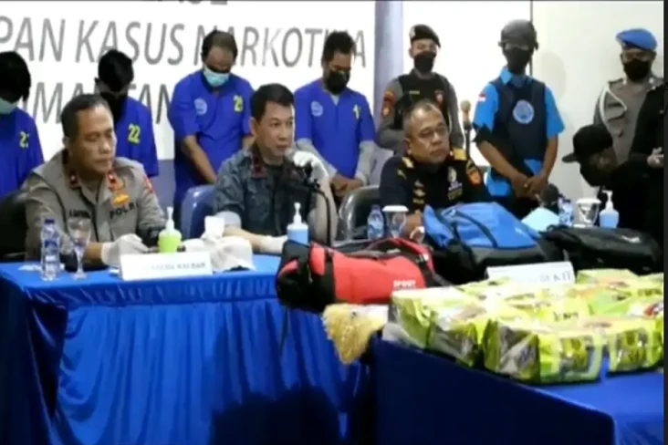 Aparat Gabungan Gagalkan...