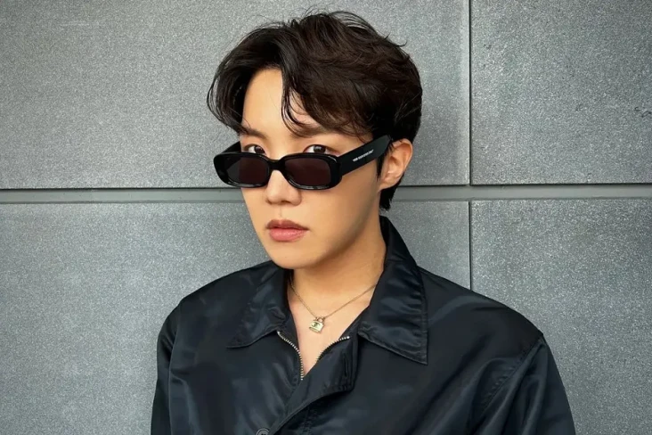 J-Hope BTS Jadi Headliner...
