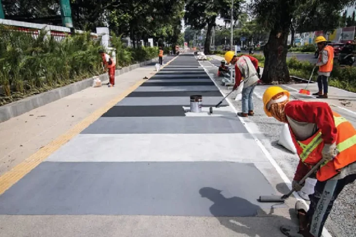 Trotoar Jalan di Tebet...