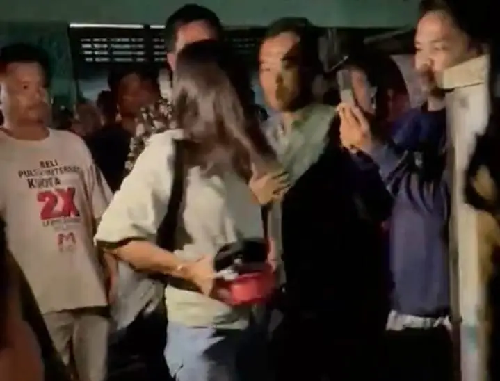 Wanita Bersuami Diduga...