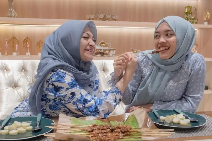 Putri Delina Beberkan...