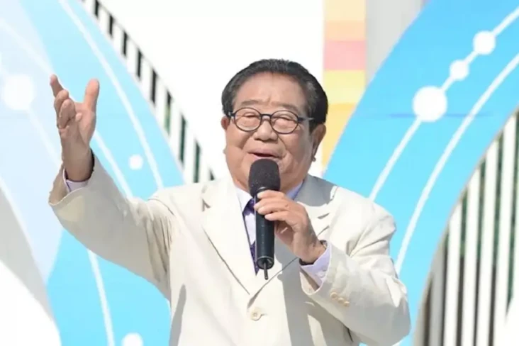 Pembawa Acara TV Korea...