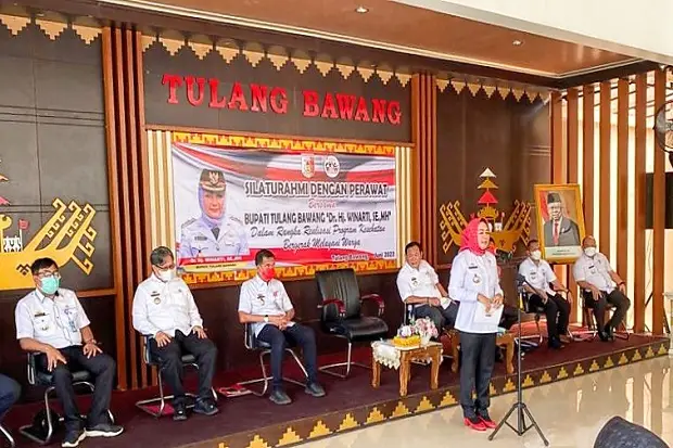 Tingkatkan Pelayanan...