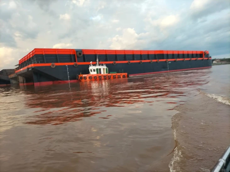 Tabrakan Sampan dengan...