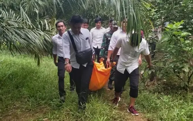 Anggota TNI di Bengkulu...