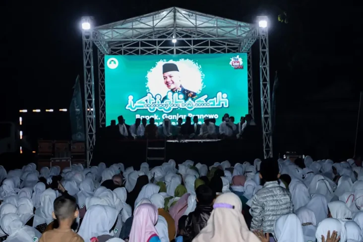 Ribuan Santri Banten...