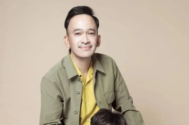 Ruben Onsu Sambil Menangis...