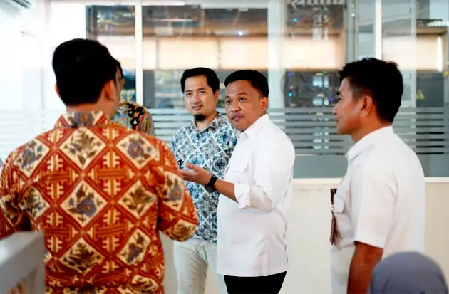 Jajaki Kerja Sama dengan...