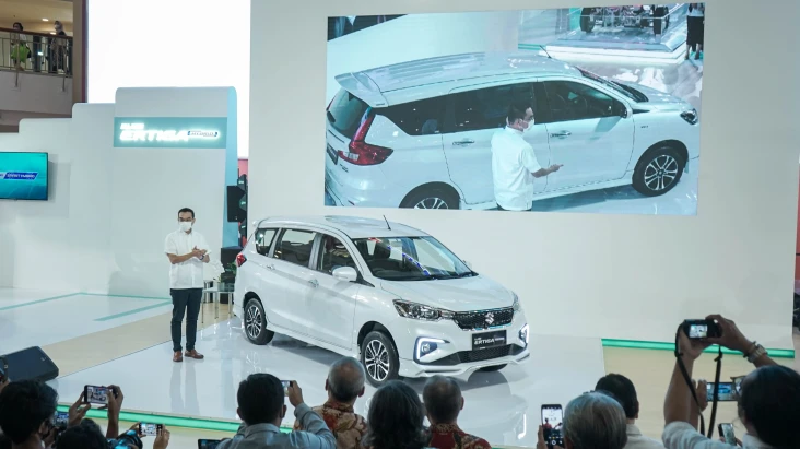 Jadi Low MPV Hybrid...
