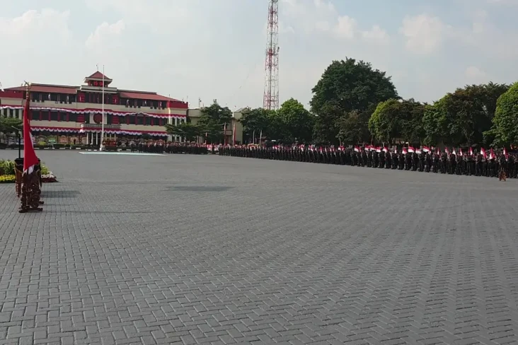 Kapolri Resmi Kukuhkan...