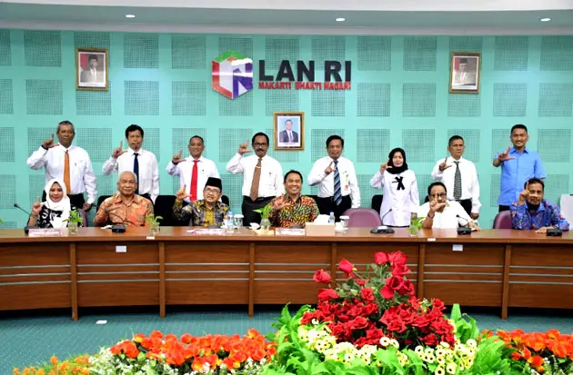8 Pejabat Pemkot Palopo...