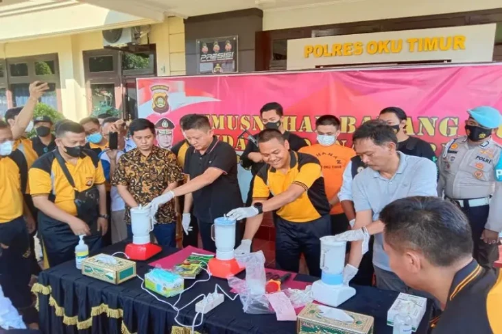 Polres OKU Timur Blender...