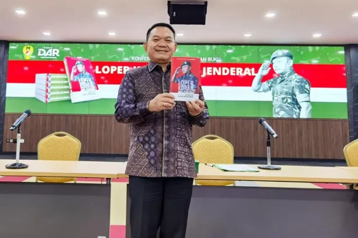 Buku Loper Koran Jadi...