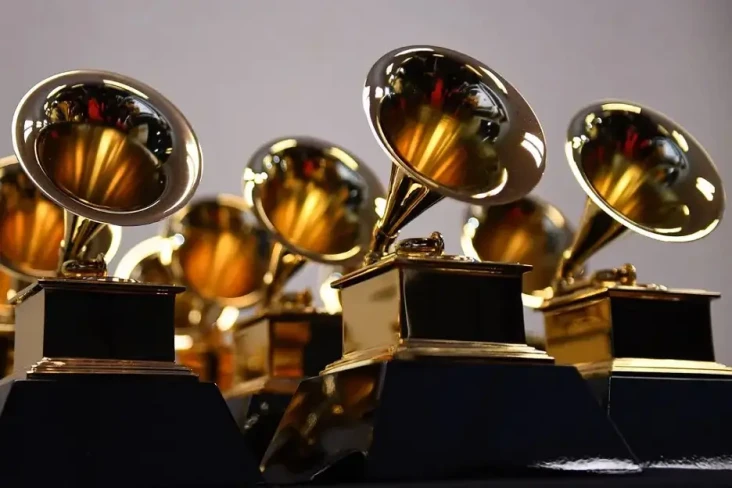 Grammy Awards Tambah...