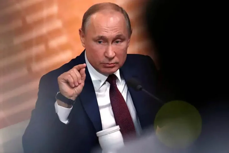 Putin Tak Gentar Diembargo...