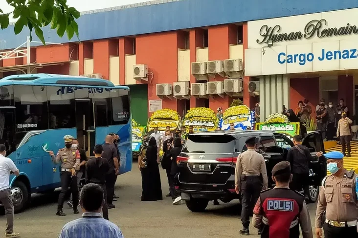 Sebelum Bertolak ke...