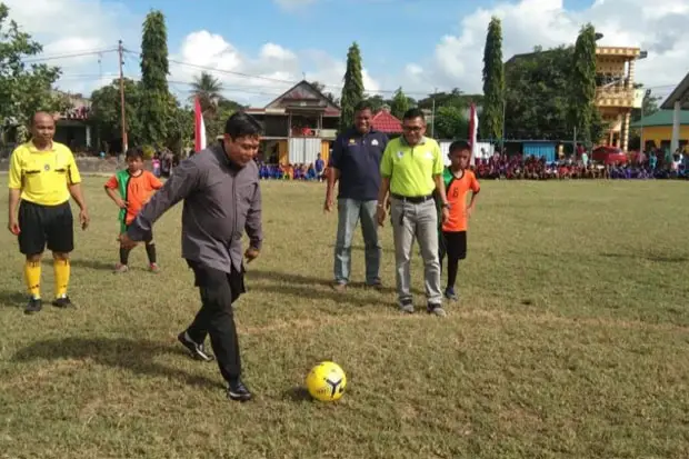 Turnamen Sepak Bola...