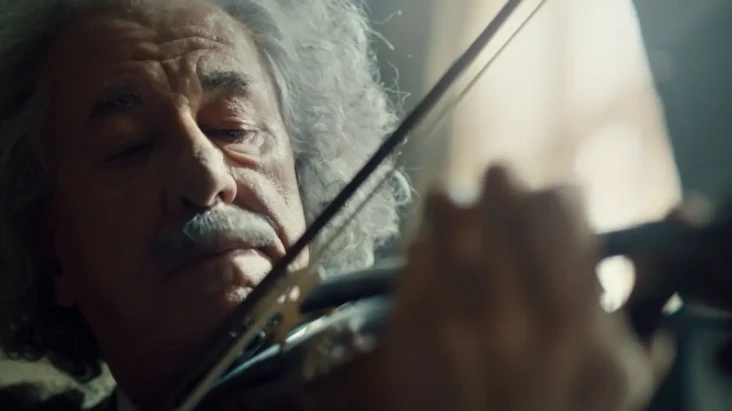 Biola Milik Albert Einstein...
