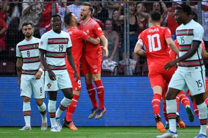 Swiss vs Portugal, Cetak...